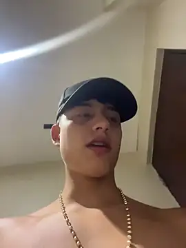 Lander_Cruz Live XXX-Chat
