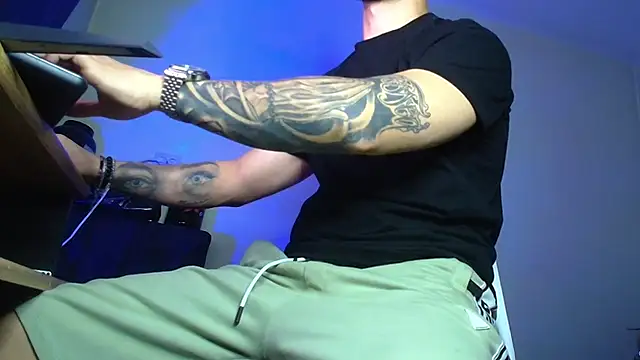 Czat XXX na żywo – XanderCage99