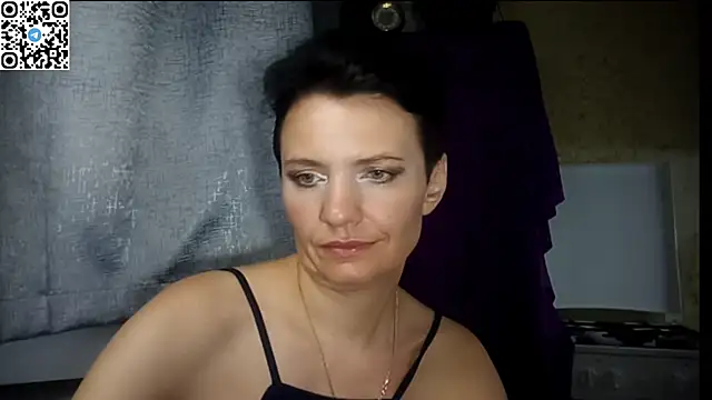 HotMamaQueen234 live XXX chat