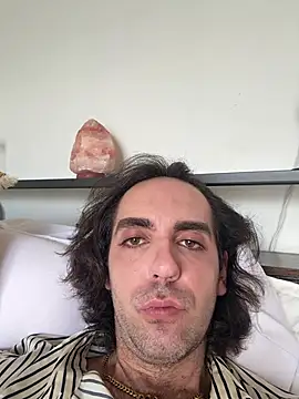 edyzz94 Webcam-Show