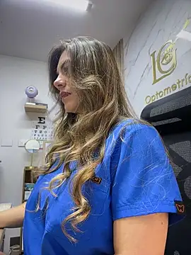 alicee16 – Naživo XXX chat