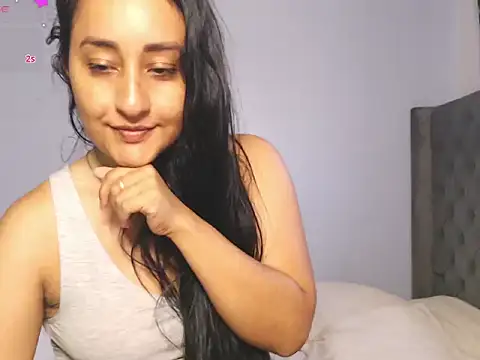 צ'אט XXX בשידור חי של erotic_lov