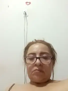 tany90's Live XXX Chat