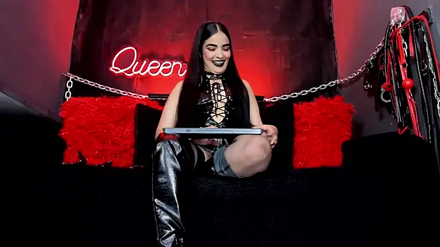 Chat XXX en directo de LeahStones
