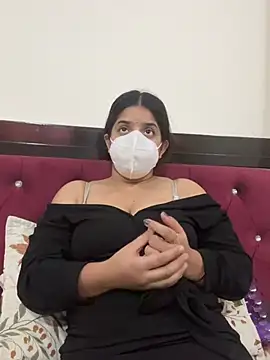 yourmoni001's Live XXX Chat