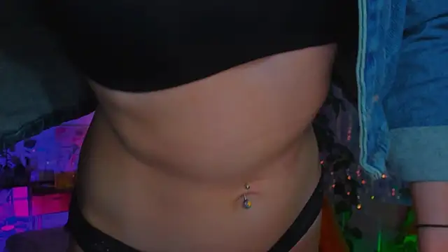 Chatroom XXX en direct de poli__