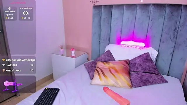 MiaPortmass_'s Live XXX Chat