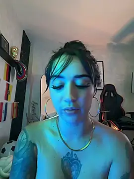 EmmyEvans1 Chat XXX live