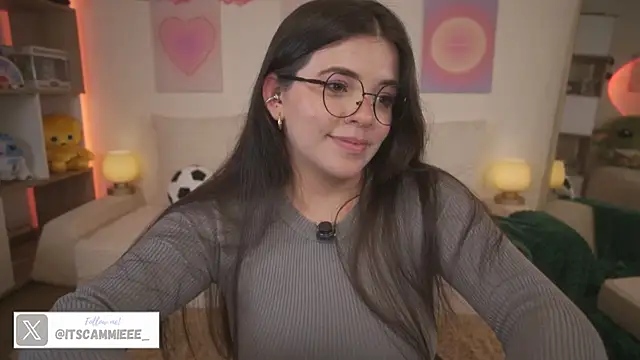 itscammieee's Live XXX Chat
