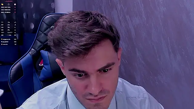 XXX chat uživo modela greekgod199