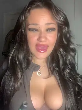 ChloeChannelUkx 라이브 XXX 채팅