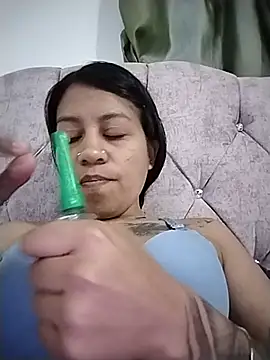 Tiphanydirty3 Adlı Modelin Canlı XXX Sohbeti