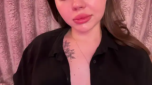 Онлайн чат XXX AlmaryKim