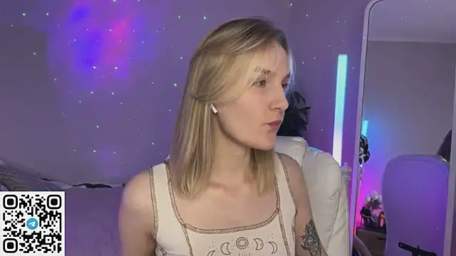 Онлайн чат XXX _Vikky_Moon_
