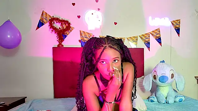 Онлайн чат XXX Ellie_Cute7