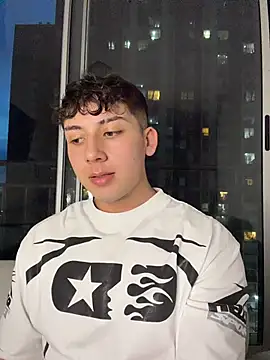 XXX chat uživo modela OLIVER_K