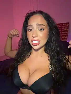 CardiSweetBaby élő XXX-chatje