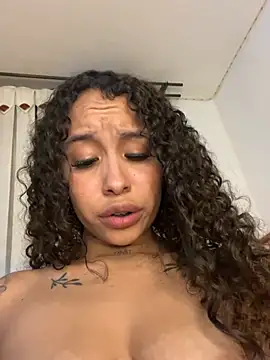 MarieLeon live XXX chat