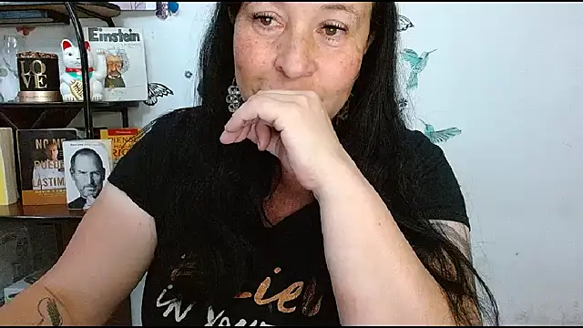 LauraMallioni – Naživo XXX chat