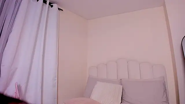 Czat XXX na żywo – evely_coelloo