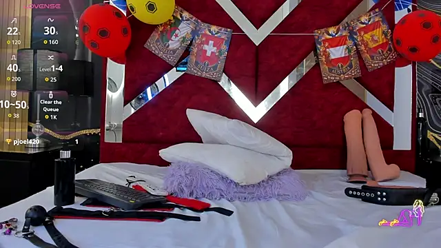 Онлайн чат XXX Wonderkloe_