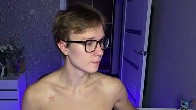yyyyesssbb 现场XXX聊天