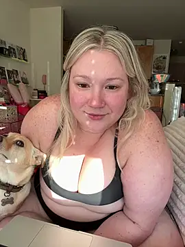 Онлайн чат XXX PiggyRose