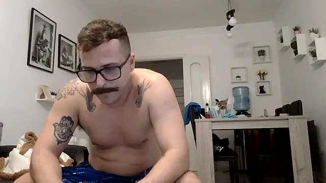 XXX chat uživo modela yanick931