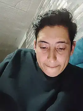 Tiger_cryad élő XXX-chatje