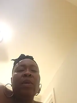 Chatroom XXX en direct de AllLeggs
