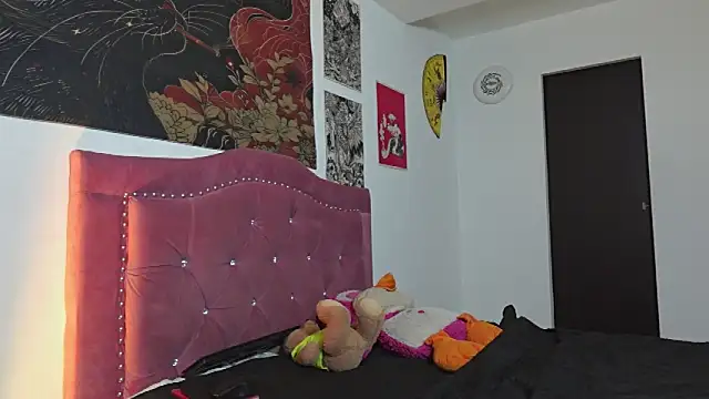 Laramucci's Live XXX Chat