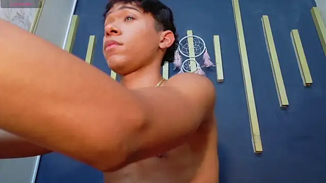 Brown_Skin19 – Live XXX-chat