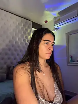 ZarahEvans' Live XXX Chat