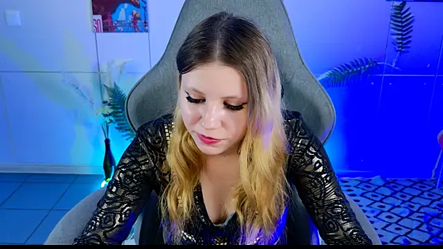 Онлайн чат XXX LilitEverly