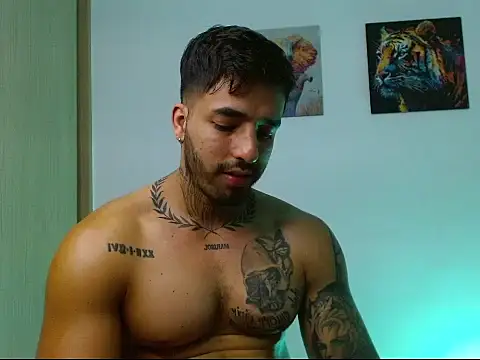 Jacobb_Phoenix 라이브 XXX 채팅