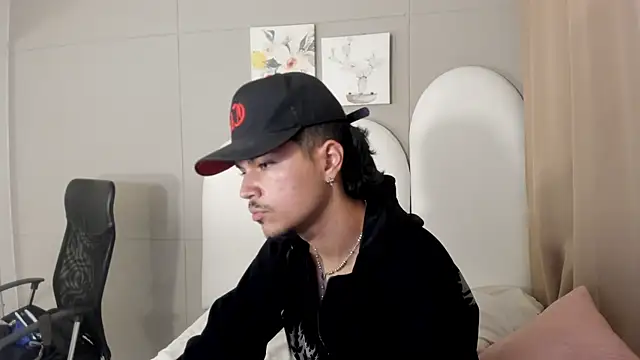 Czat XXX na żywo – Briian__