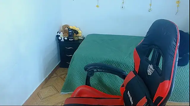 sajecrismaa Adlı Modelin Canlı XXX Sohbeti