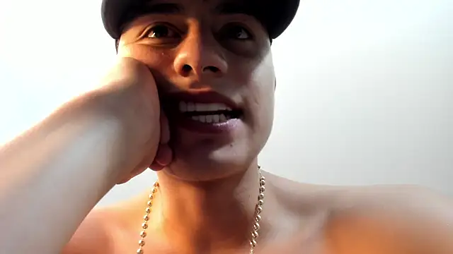 Chat +18 de Lander_Cruz ao vivo