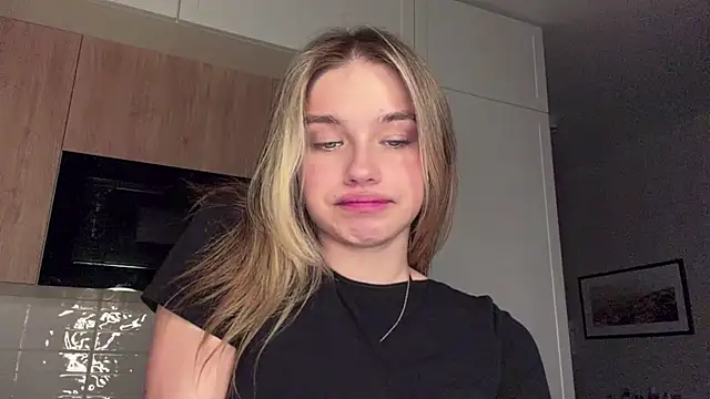 Онлайн чат XXX EarthaStinett