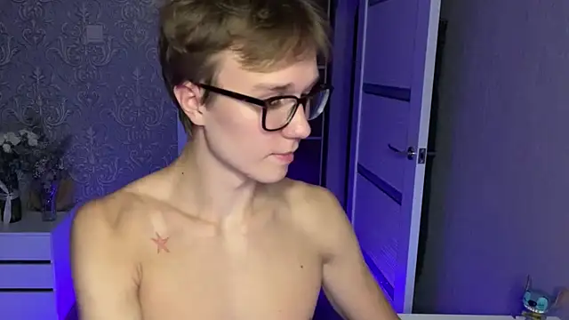yyyyesssbb 现场XXX聊天
