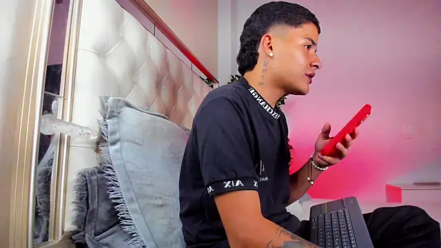 XXX chat uživo modela Liam_Dustin