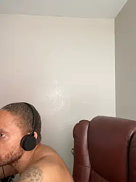 Fathero1time élő XXX-chatje
