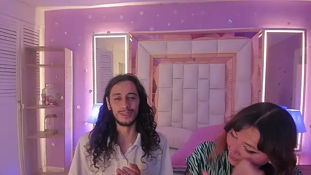 Goldentemptation_'s Live XXX Chat