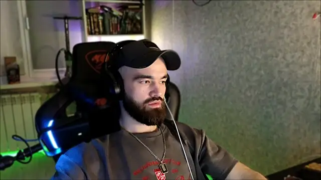 _Serious_Man Chat XXX live
