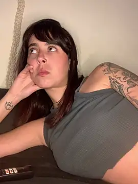 ninapellegrini17 라이브 XXX 채팅