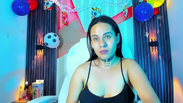 Онлайн чат XXX MadisonYoung000