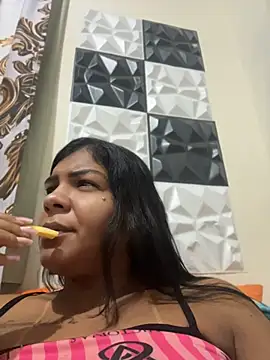 Indiazinhax's Live XXX Chat