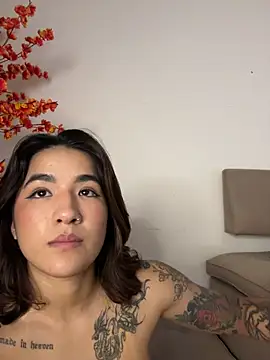 Chat +18 de VictoriaHiill ao vivo