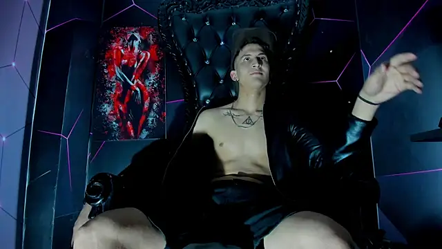 Онлайн чат XXX Axel_Romanov