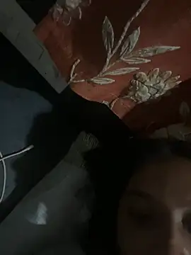 Chat +18 de livia_dolls ao vivo